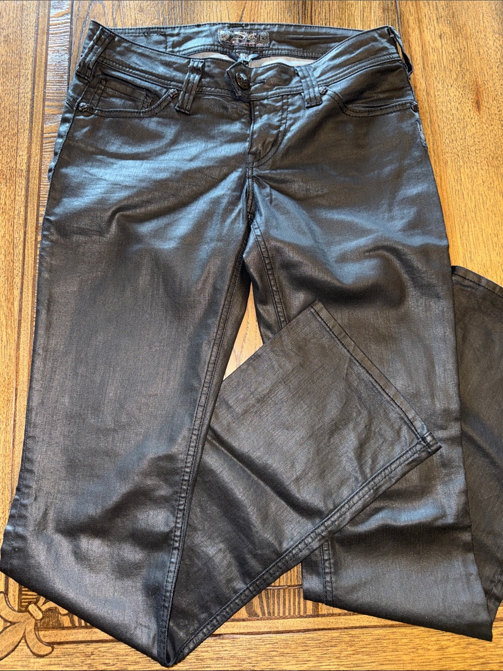 Silver Jeans Tuesday 16 1/2” Women's Black Coated Low-Rise Slim Bootcut Jeans